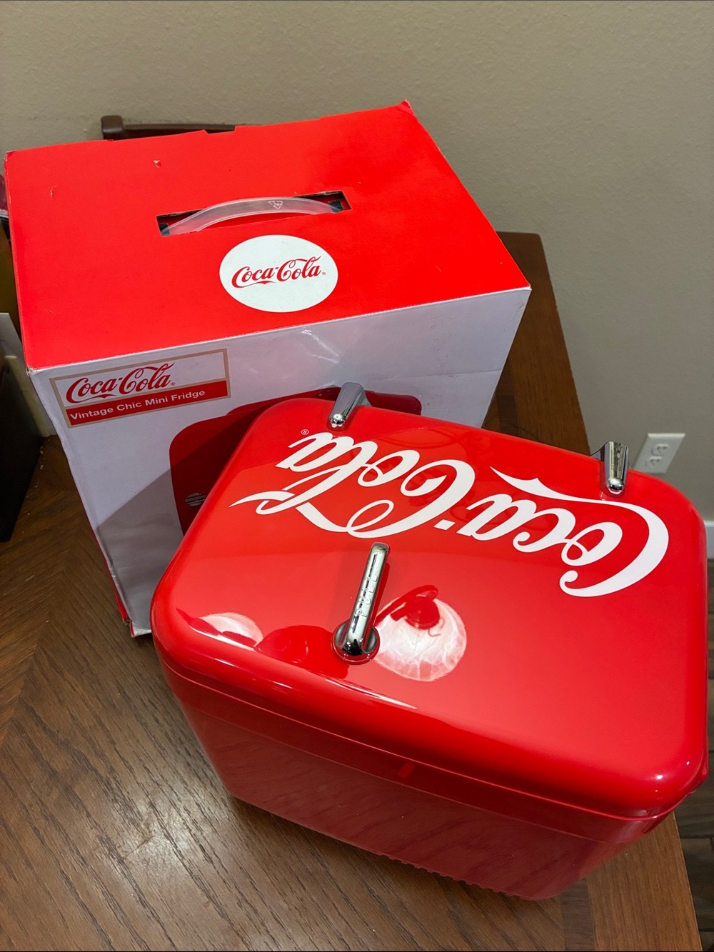 Coca-Cola Glossy Red Retro Mini Fridge Cooler